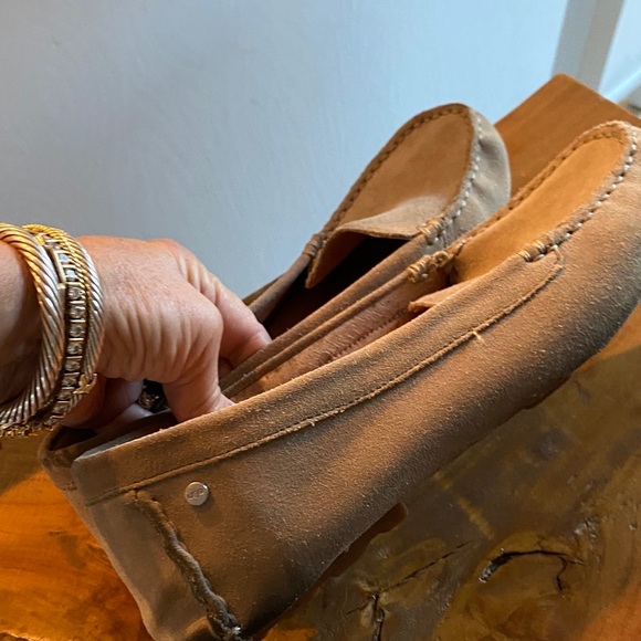 UGG Light Tan Suede Loafers sz 9.5 - Picture 7 of 8